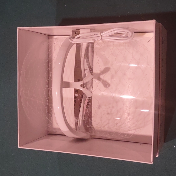 Ava Kensington 7 Colour Photon Skin-Therapy face wear - Picture 6 of 6